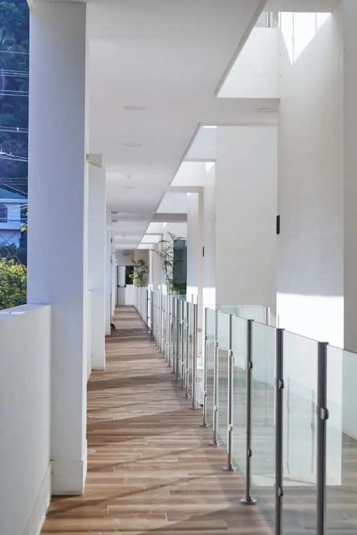 Sunset Blvd 502 (2A) - 3 Br Condo