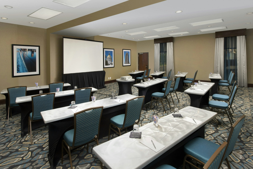 Embassy Suites by Hilton Atlanta Airport