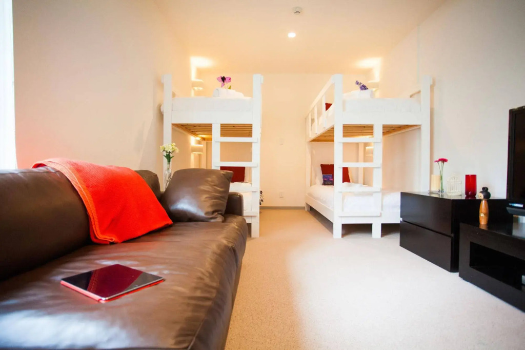 Yutaka Townhouse
