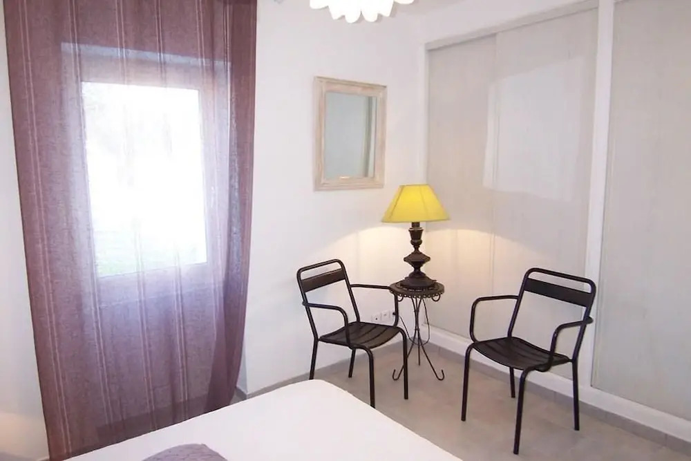 APARTMENT CHIOLA RDC - BEACH ON FOOT- SOLARO Apartment 1