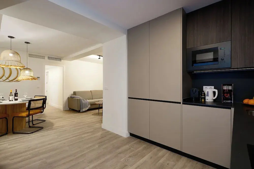 Casa Pizarro, by Homing U