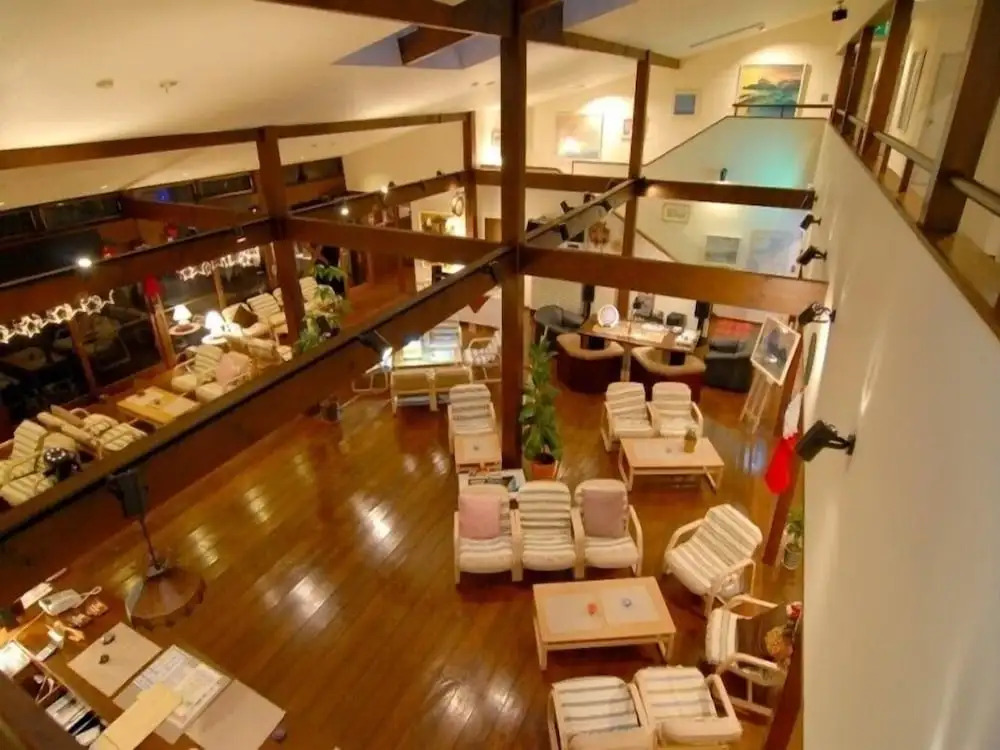 Gallery Court Ofa Atu