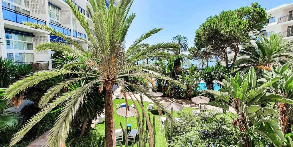 SKOL 233. Wonderful Two Bedroom Apartment in Marbella Center.