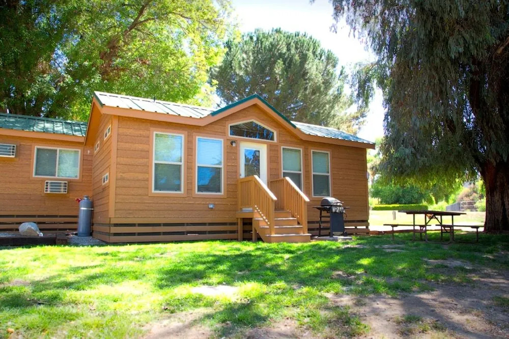 Morgan Hill RV Resort - Campsite