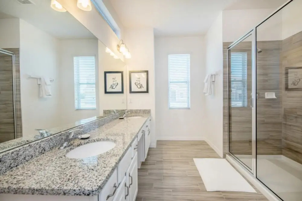 Oakwood Street Villa Solterra