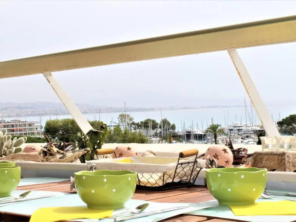 Appartement Villeneuve-Loubet, 2 pièces, 4 personnes - FR-1-252A-82