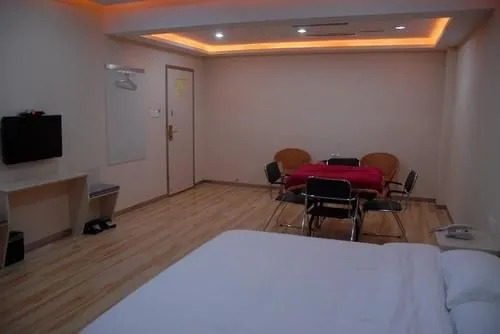 Haigang Fashion Hostel