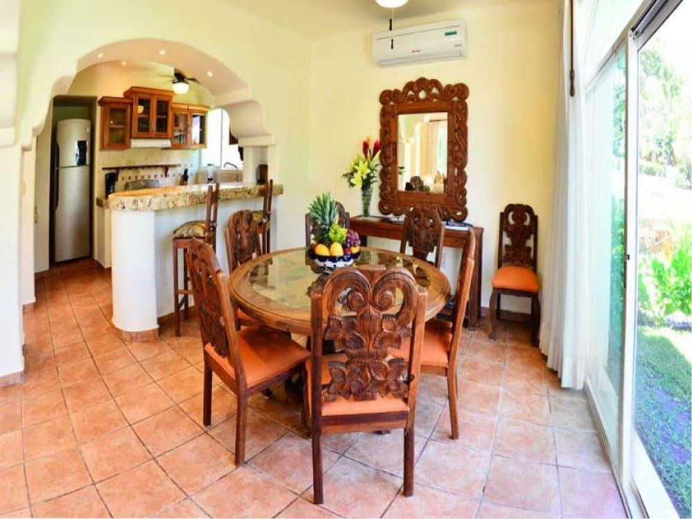 4 Br Villa - Casa Rebeka Playacar I - Dlp 21875