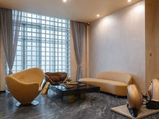 Zhuhai Huanyu City Anyi Holiday Hotel (Qianshan Station)