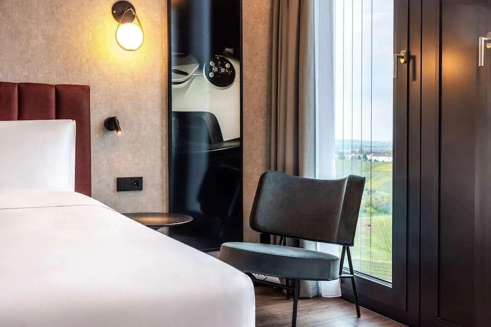 Radisson Blu Hotel at Porsche Design Tower Stuttgart