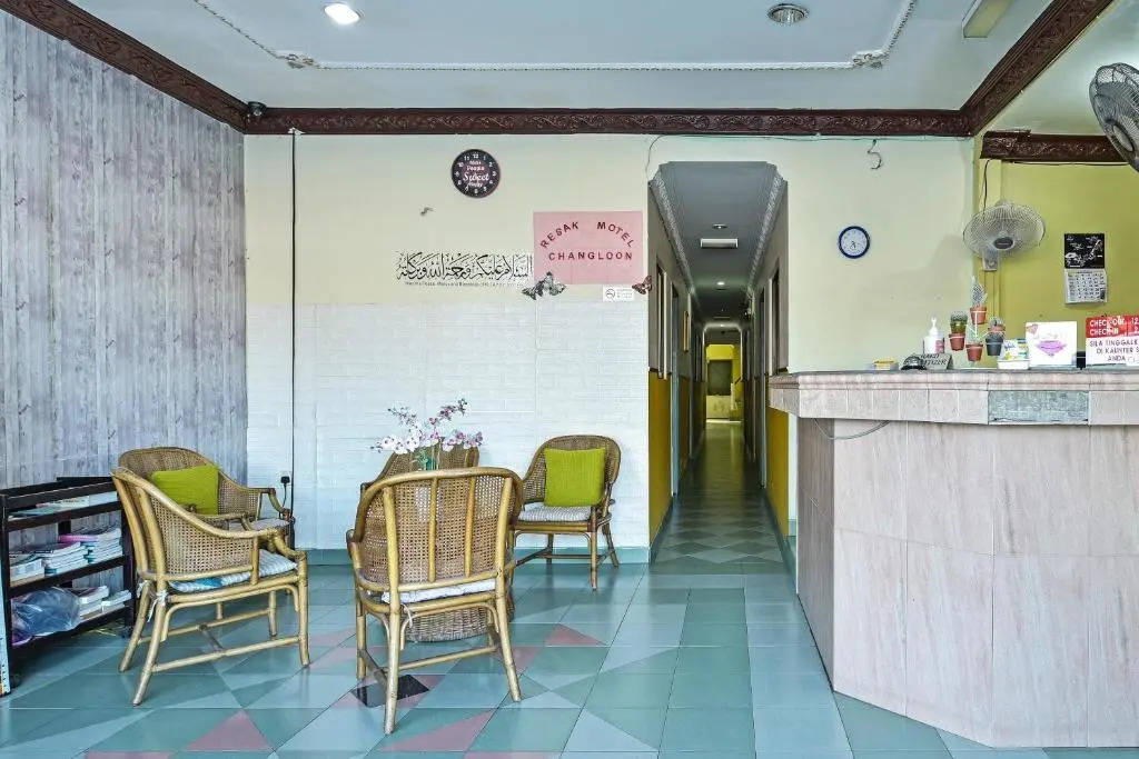 OYO 90736 Lh Resak Motel