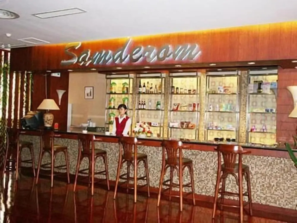 Tianjin Yuetan Hotel