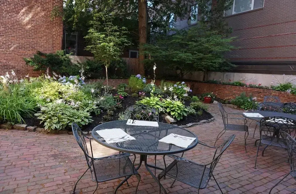 The Salem Inn