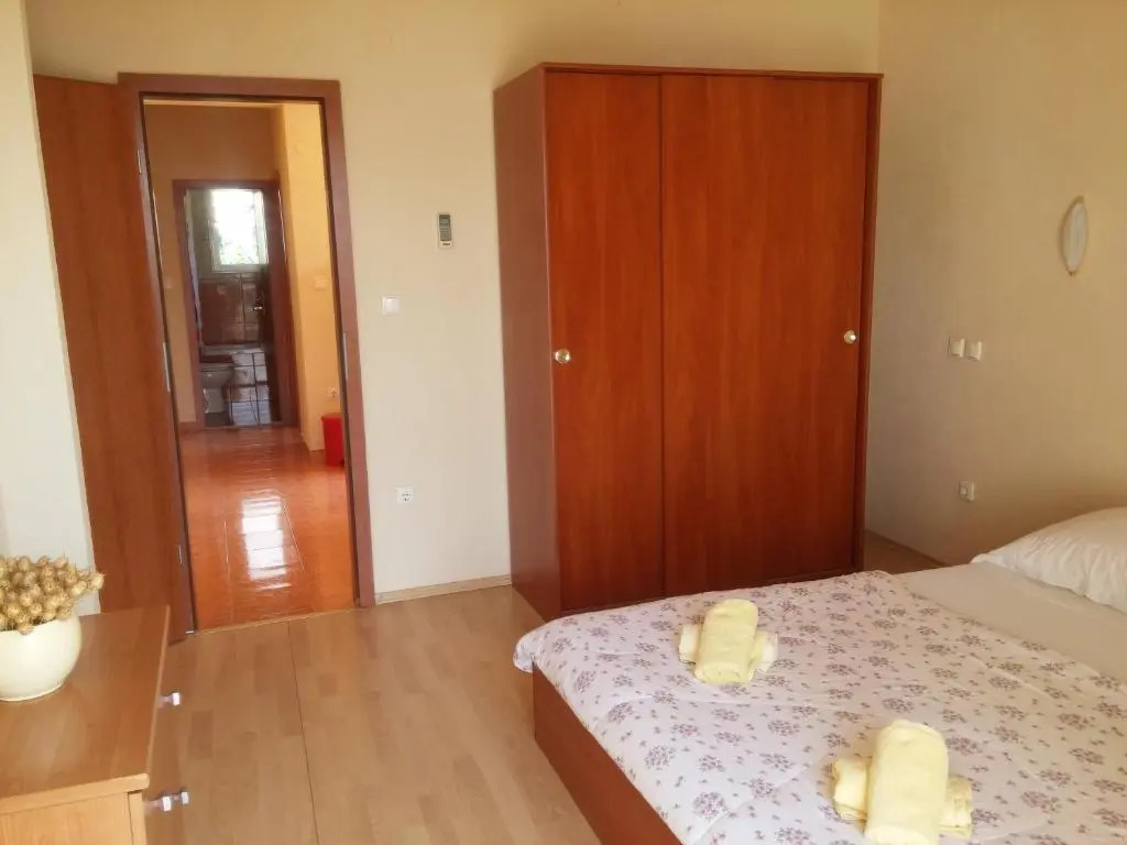 Apartments Biser