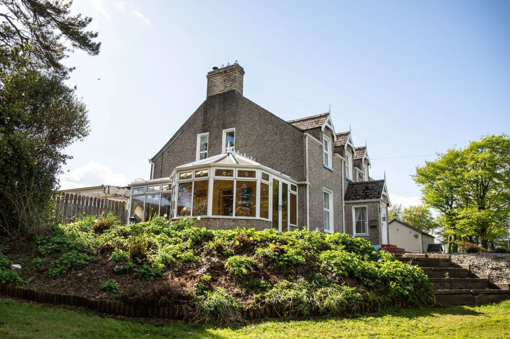 Groarty House/Manor