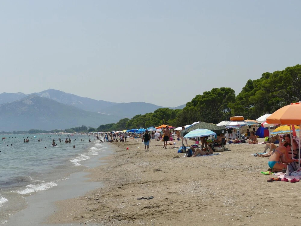 Home With Small Pool 37 Km From Athens Easily Accessible By Public Transport