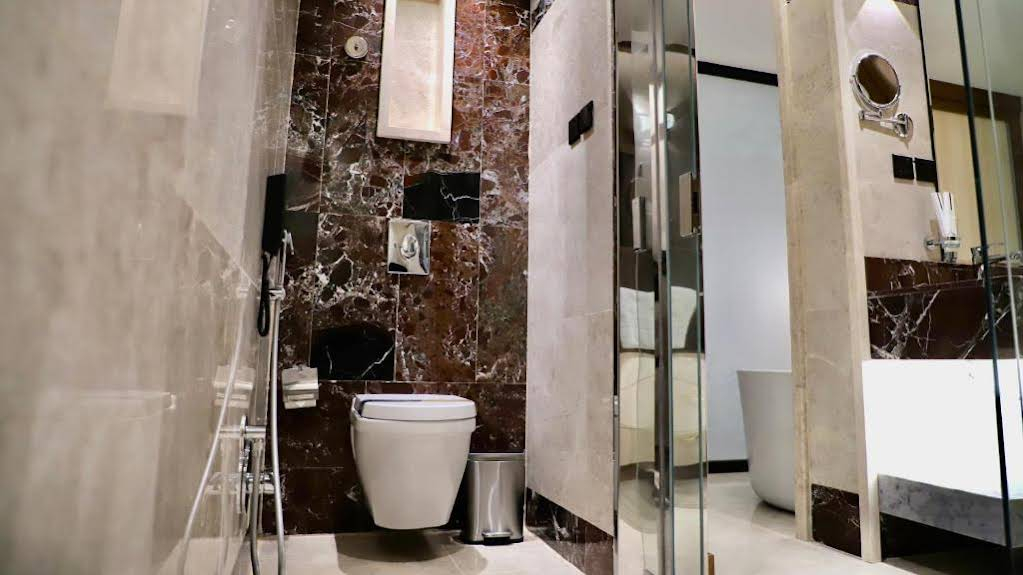 Five seasons Hotel & Spa