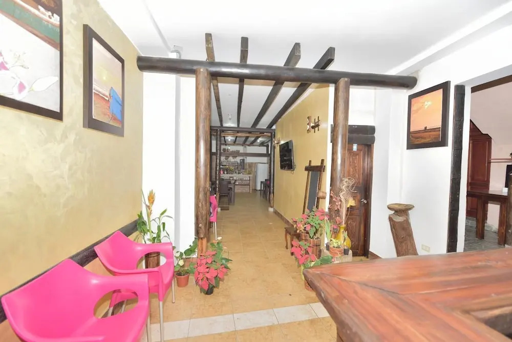 Hotel La Barca