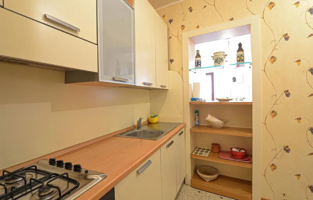 Stunning Apartment in Venezia With 2 Bedrooms and Wifi