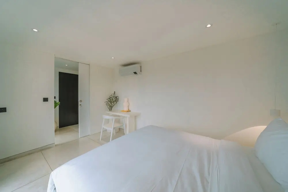 Villa Vantage 2