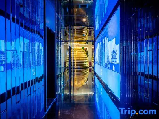 Yueting Mercure Hotel (Xi'an Bell Tower Dacha City Metro Station)