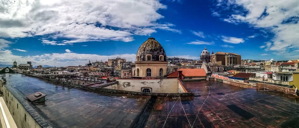 Naples Tours and Flats S.r.l.