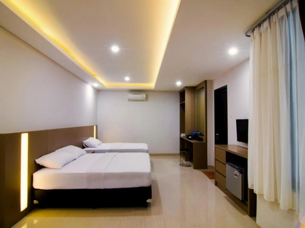 Yobel Hotel