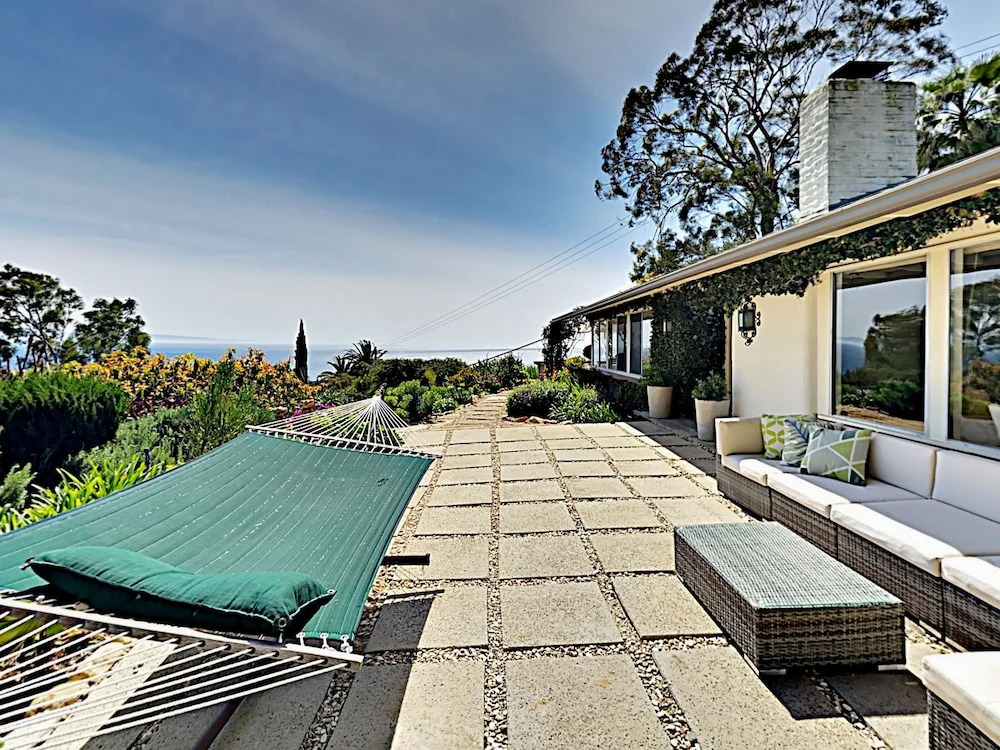637 Sea Ranch Drive Home 3 Bedrooms 2.5 Bathrooms Home