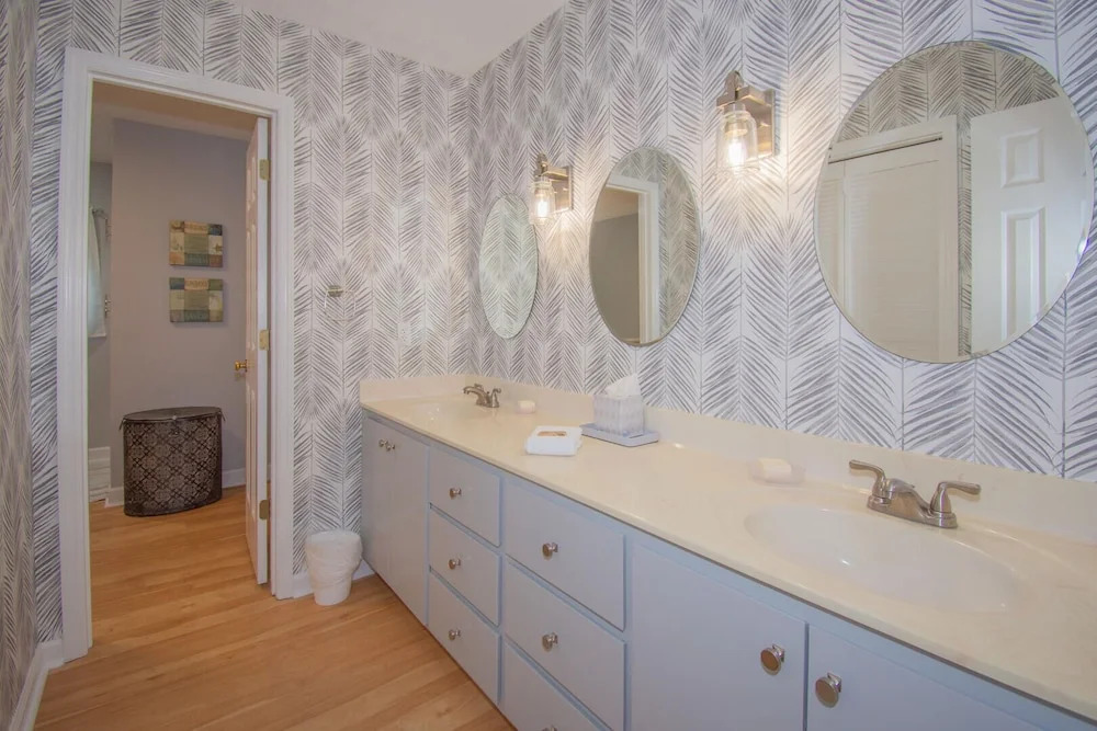 515 Remora Dr