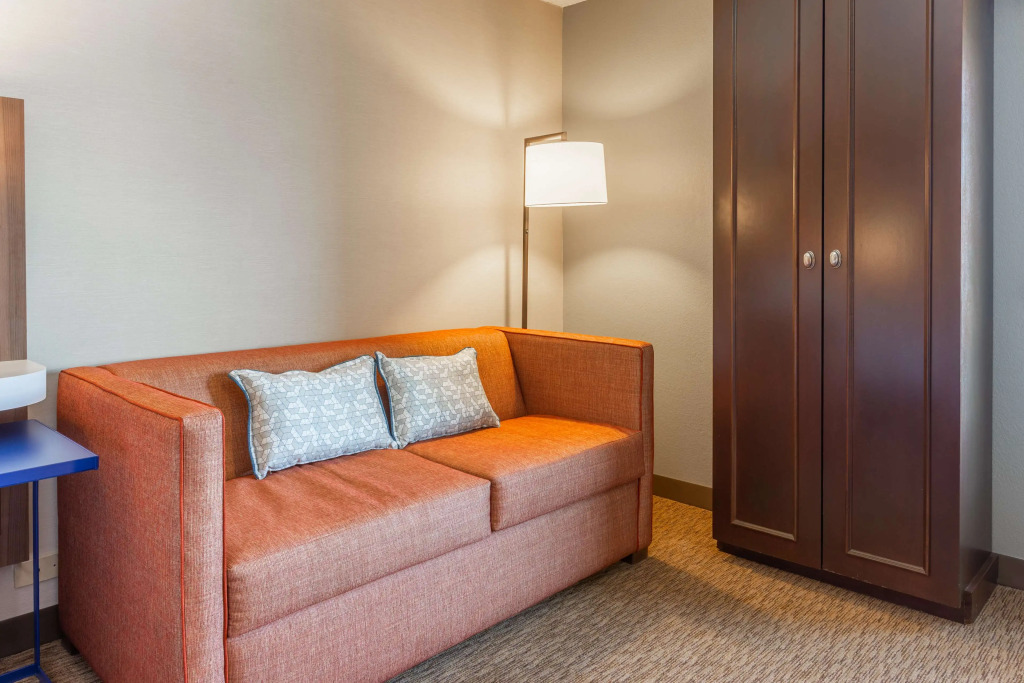 Hampton Inn Madison East Towne Mall Area