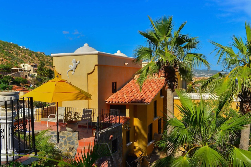 Villa los Geckos by Cabo Villas
