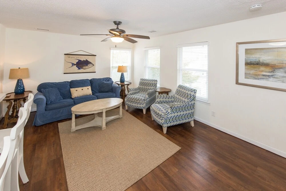 North End Paradise 3 Bedroom Home by Redawning