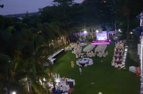 KL7 Hotel & Banquets
