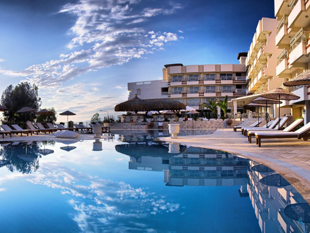 Hotel Carina