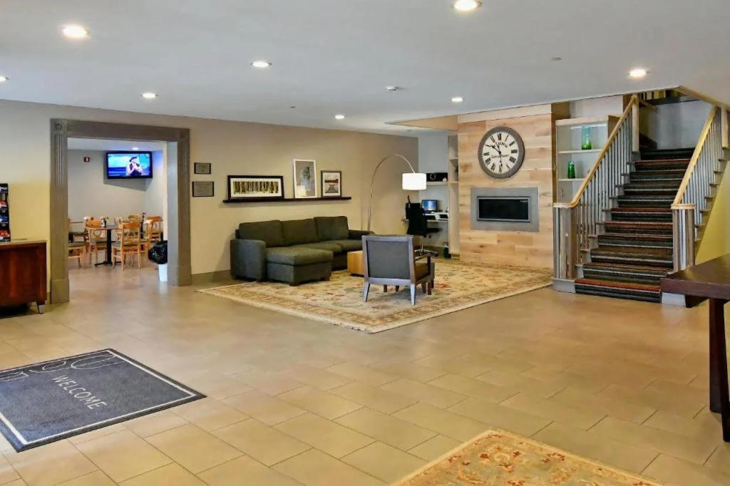 Country Inn & Suites by Radisson, Mount Morris, NY