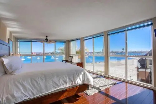 Waterfront Getaway 4 Townhouse