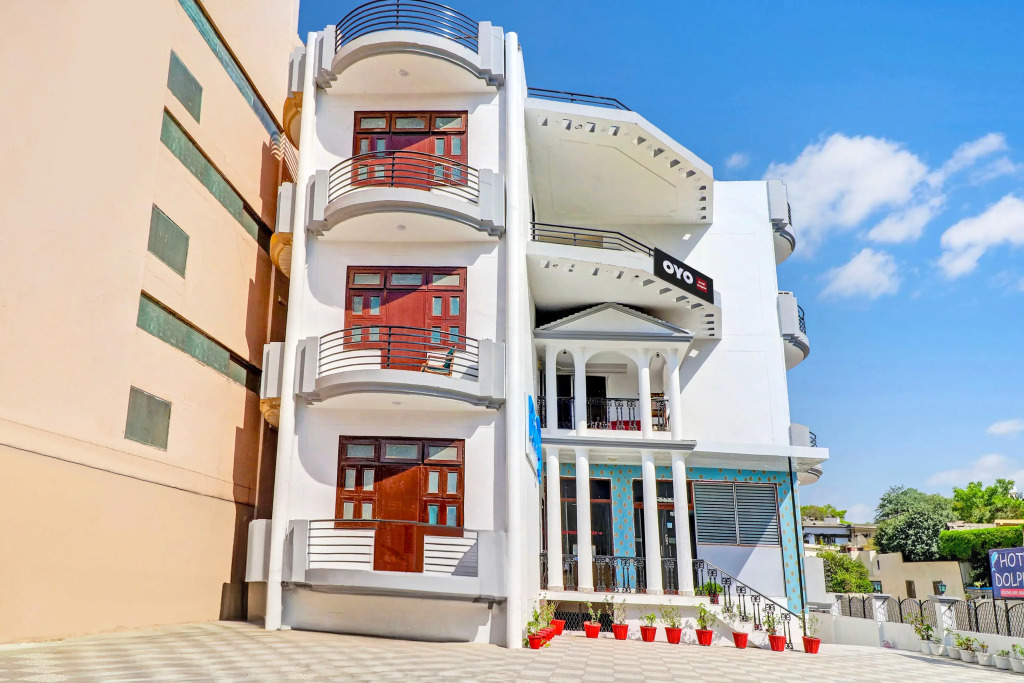 Hotel Dolphin