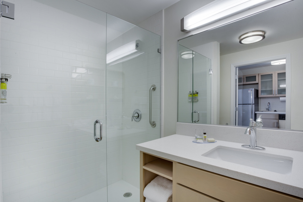 Candlewood Suites Miami Intl Airport - 36th St by IHG