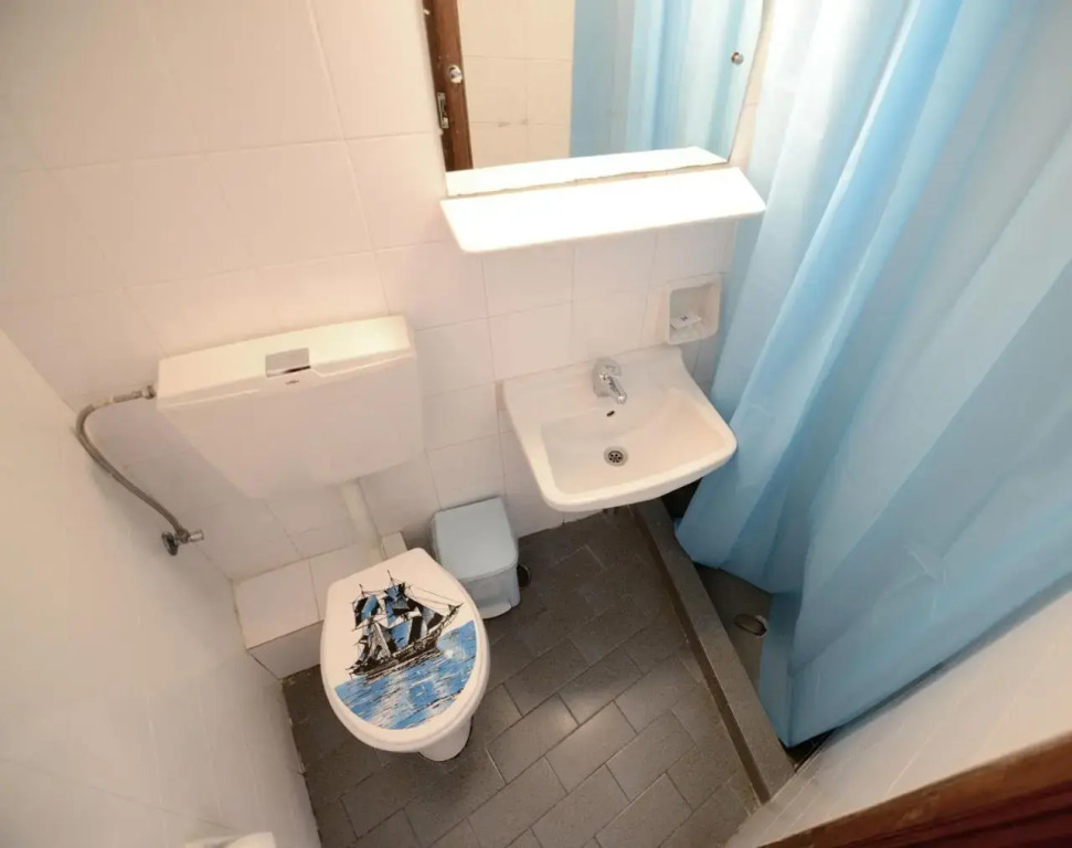 To Gefyraki Rooms