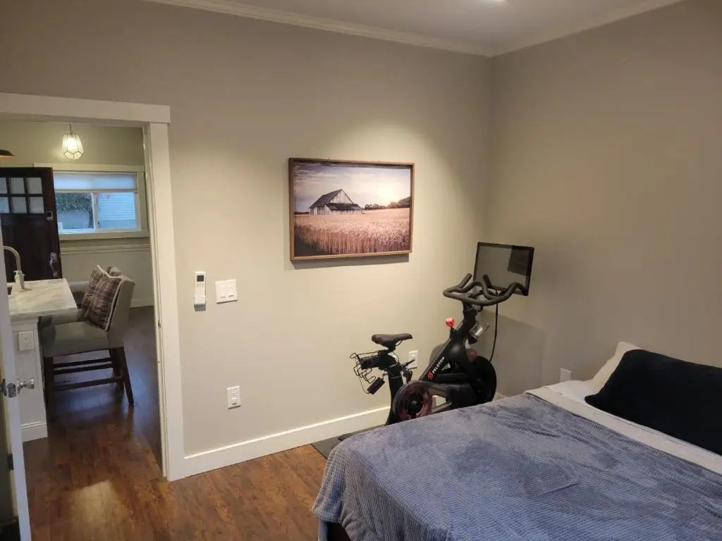 Remodeled 2-Bedroom Unit in Fremont w/ Luxe Bathrooms