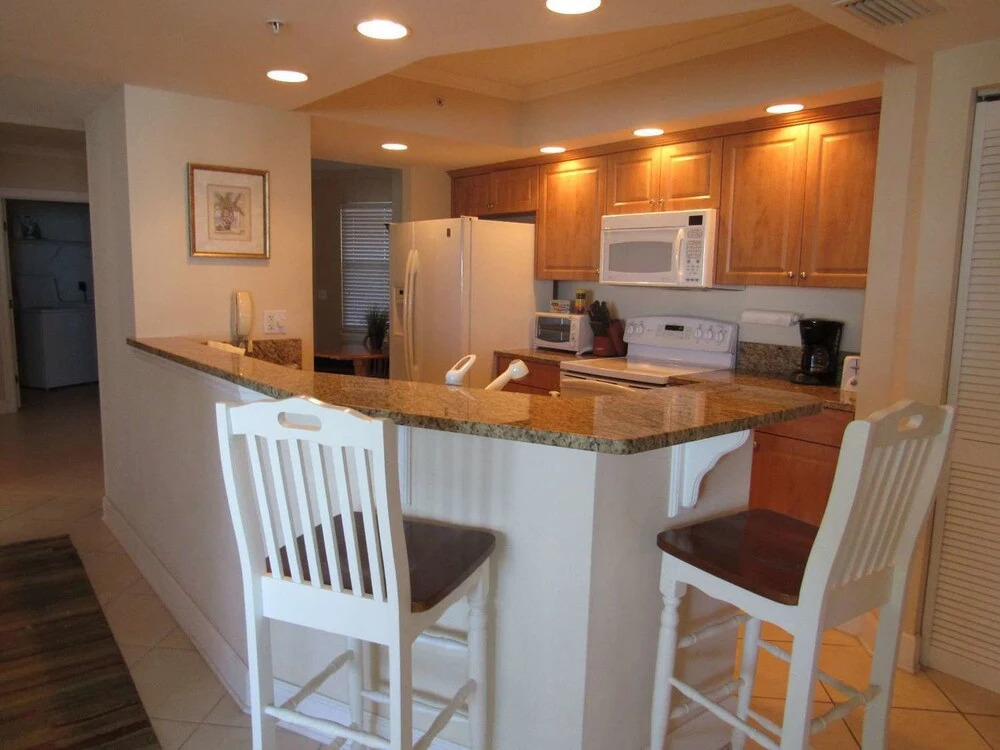 408  Twin Towers - 3 BR 3 BA - Oceanfront Condo