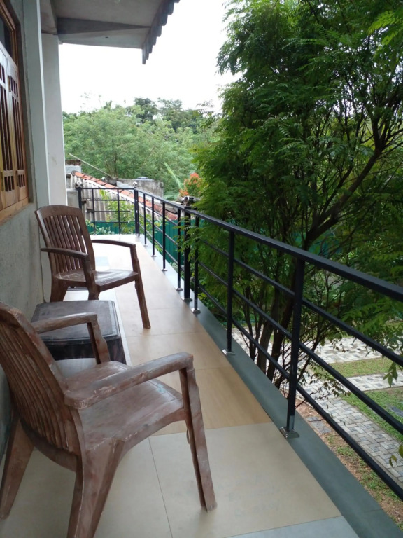 Thomasha Homestay & Tuk Tuk Tour
