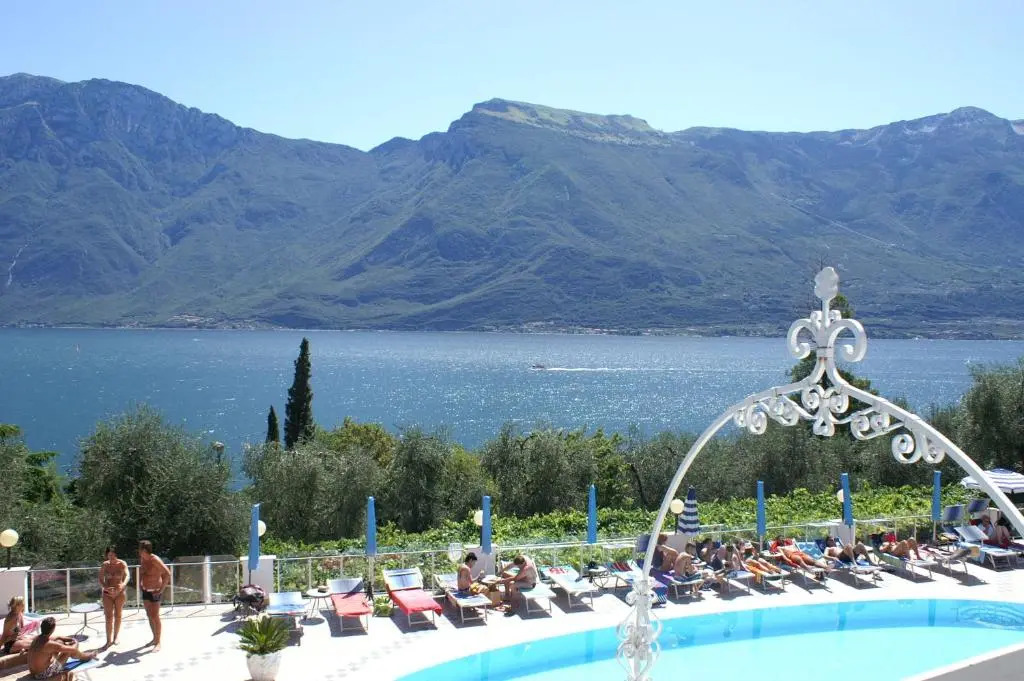 Hotel Riviera Panoramic Green Resort