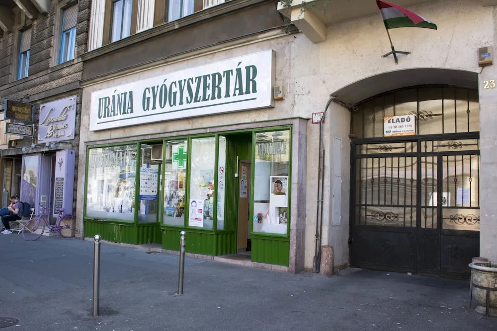 Cioppino Apartment