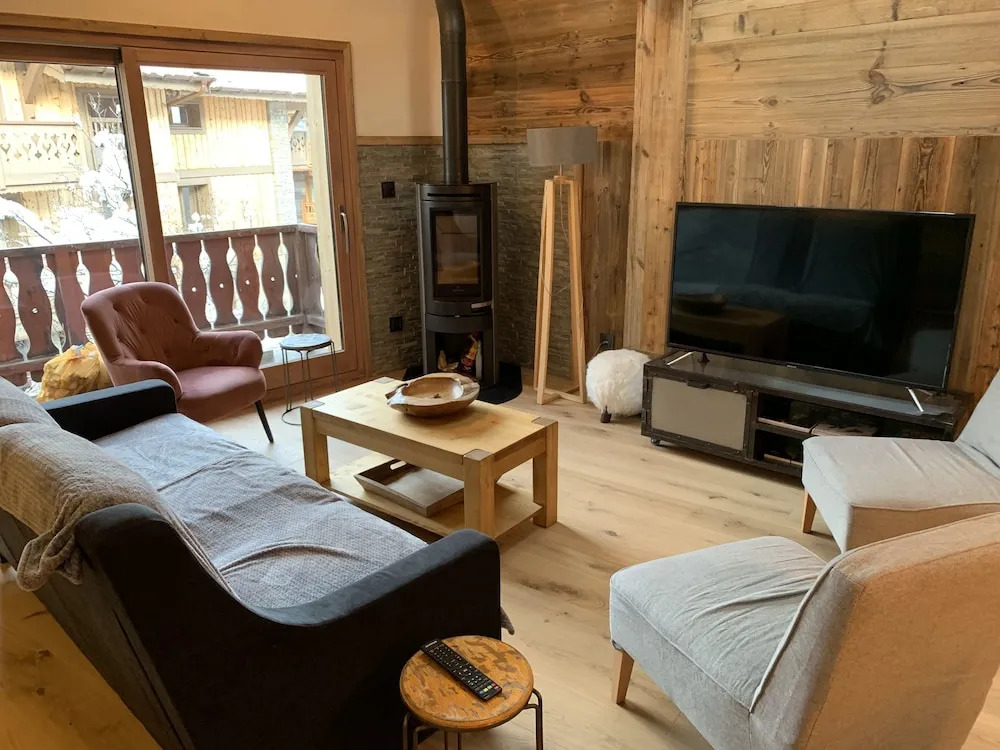 Brand New Chalet, Praz Center, 250m from the cabin