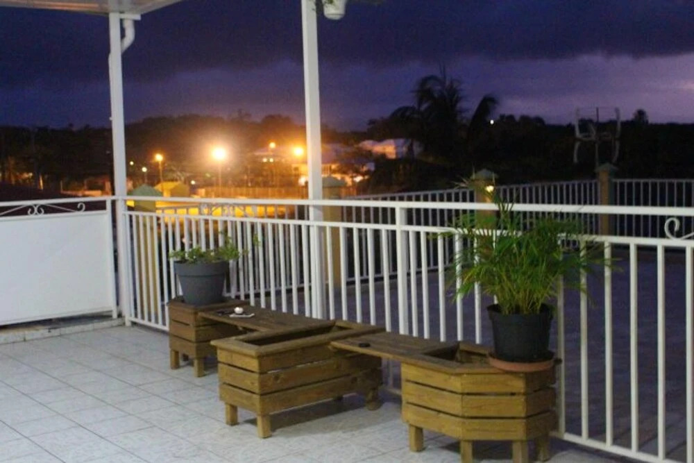 Apartment With One Bedroom In Le Gosier With Furnished Terrace And Wifi 3 Km From The Beach