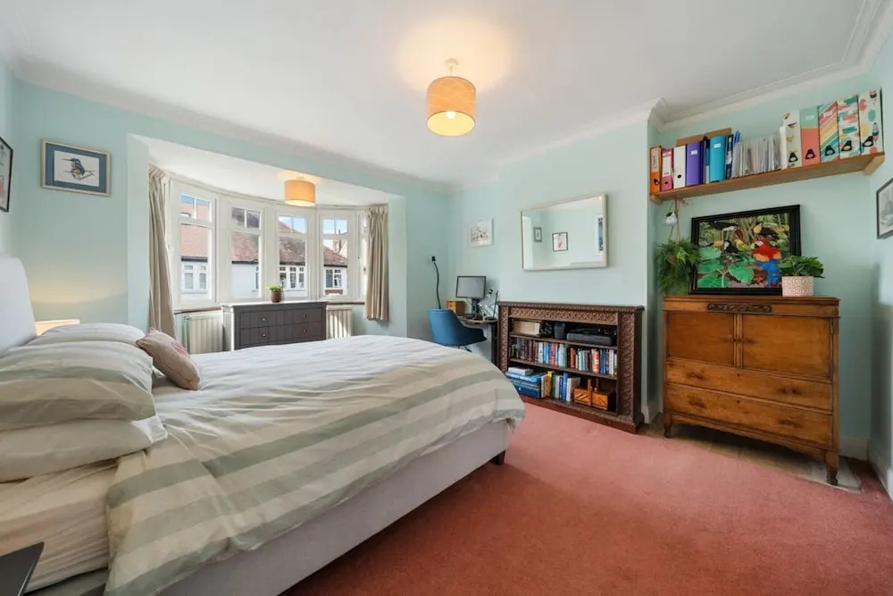 A Delightful 4-bedroom Home With a Private Garden