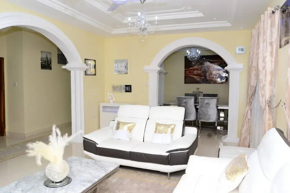 Janhas Senegambia Villa rental 3 with free wi-fi