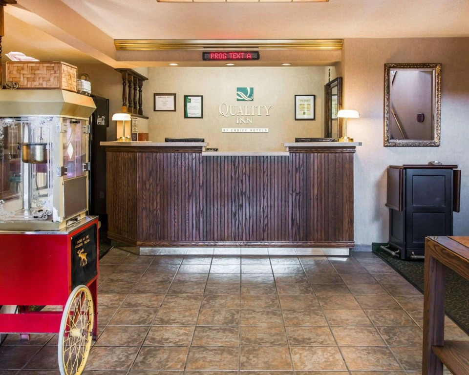 Quality Inn Saint Ignace I-75