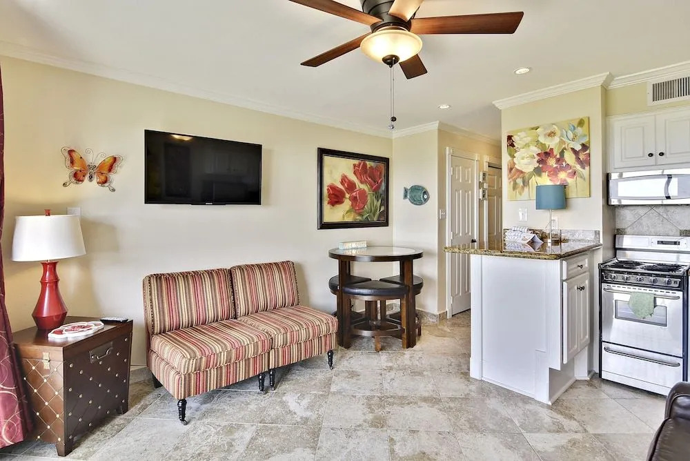 Casa Del Mar 103-seagull Crossing 1 Bedroom 1 Bathroom Condo